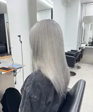 【𝑩𝒓𝒆𝒂𝒄𝒉】ブリーチオンカラー♬.*゚🩵