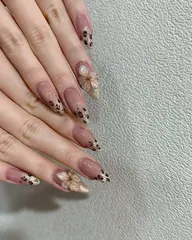 ハンドネイル自爪、●持ち込みデザイン6本アート、（オフ、ケア込み7日以内お直し無料）