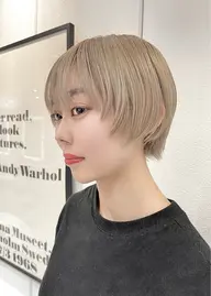 カット+ブリーチ2回カラー+Aujuaトリートメント　ミニモ学割