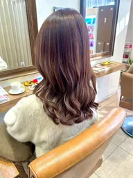 グレイカラー、ワンカラー全体染め(ブリーチのワンカラーではございません)