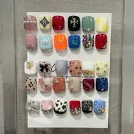 【定額】フット選べる親指designコース（ハンドケア込み）✨6000円​〜​7000円✨色変更可🤍