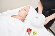 当店人気NO2】ハイパーナイフ+小顔コルギ+ヘッドスパ+温感石膏パック60分
