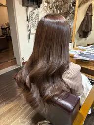 〖minimoセール✨平日限定〗顔周りカット＋暖色❤️寒色💙中間色💜プレミアムカラー＋髪質改善cureトリート✨️