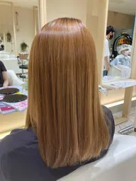 抜群の触り心地と軽やかさ✨縮毛矯正(カット＋最上級トリートメント込み)