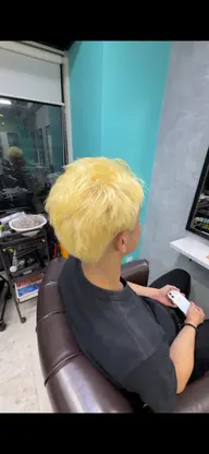 ブリーチ2回+N.カラー✨️+ケアトリートメント🫧🫧🧴