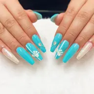 4本アート