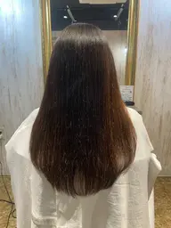 鎖骨下ロング【9/17限定】※場所は町田駅になります!2〜3㎝カット✂️※レイヤー無しです!炭酸泉シャンプー付き🫧