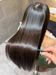 2回目以降の方はこちら💁🏻♀️髪にドラマを。縮毛矯正