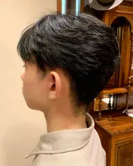 学生カット【カット＋シャンプー＋お顔剃り】