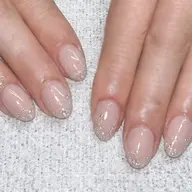 【オフあり】ワンカラーベース+ラメグラ+小パーツ12個まで💅カラー変更,パーツ追加🉑長さだし・補強・カラー調合は不可
