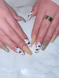💅🏽スカルプネイル アート🎨パーツ付け放題✨