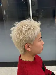 【再来限定クーポン】ブリーチカラー&カット+保湿トリートメント✨️