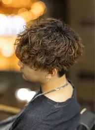 【平日限定】メンズカット+ハード系パーマ ¥9800