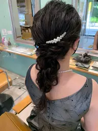 【特別な日の素敵なスタイルお任せください❗️】ヘアセット