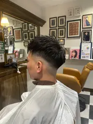 カットのみ。フェードも出来ます‼️