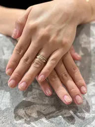 【6月限定！】オフ＆ケア無料！夏に向けてキラキラ ラメグラデーション💅