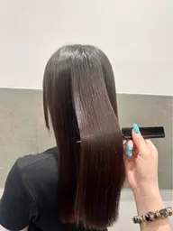 【髪の広がりが気になる方にオススメ🌟】カット➕ストレートパーマ🩵