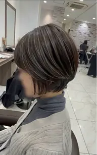 🥇人気NO.1メニュー🥇【平日限定】✂️カット➕脱白髪染めハイライト✨【ワンブリーチハイライト➕オンカラー込み】