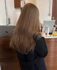 🏷ベージュカラー🤎 < ブリーチリタッチ＋オンカラー＋トリートメント>