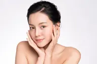 【シンプルフェイシャル】お肌の悩みに合わせた光eライトフェイシャル