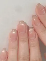 【自他店オフ無料】マグネット💫💫グラデーションフレンチ‎🩰ネイル