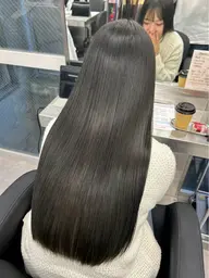 【❤️🔥期間限定価格‼️❤️🔥】✨透明感カラー➕保湿トリートメント✨