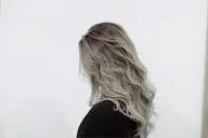 新規限定！！【これであなたも外国人】ブリーチオンカラー✨バレイヤージュでグラデーション！トリートメントカラー剤で艶髪！