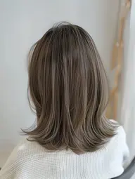 【2回目再来✨口コミ投稿】白髪ぼかしワンカラー🌿前回の経過を活かして、もっと綺麗な透明感へ。ロング料金なし◎