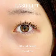 📍【土日限定】まつ毛パーマ・パリジェンヌラッシュリフト(上)＋美眉スタイリング