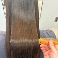 【全体的なうねりが気になる方へ】☔️縮毛矯正➕4STEPトリートメント✨