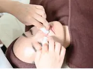 【毛穴洗浄/透明感のある肌へ】鼻の毛穴エクストラクション×剥離なしハーブピーリング👑￥17800→12800