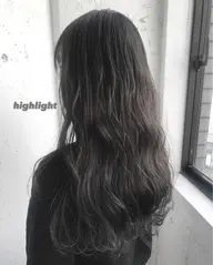 《ケアブリーチを使って何本でも入れ放題✨》ハイライトカラー＋トリートメント