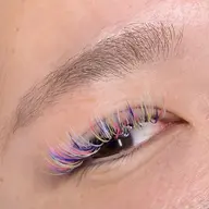 カラーエクステつけ放題　2000円