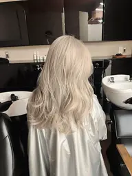 ✨ハイトーン限定✨ケアブリーチリタッチ＋カラー