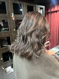 💫新規限定💫ハイライトクーポン🦓コントラスト*白髪ぼかし+コテ巻き🦓¥18700→¥11500