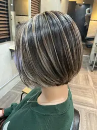 カット+バレイヤージュ（ブリーチ）+カラー+ベーストリートメント