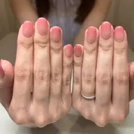 オフありグラデーションネイル