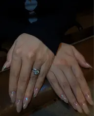 HAND｜新規のみオフ無料大流行*ヘイリーネイル（ミラー＆ラメ）