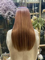 ミニモ限定艶髪になりたい方に髪質改善+cut+トリートメント⭐️パサつきや広がりが気になる方にオススメで♪¥13900