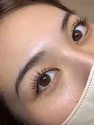 他店 付け足し 🙆♀️フラットラッシュ付け足し 80本迄 パリエク/アンドヘルシー の付け足しも可能です‼️