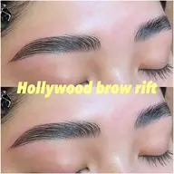 ハリウッドブロウリフト🧡（ワックス込み）⚠︎土日祝は+1000円