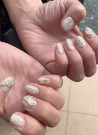 デザインネイル(オフあり)カラー変更、パーツ位置変更、アート位置変更OK¥5500〜