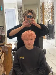 メンズカット➕ブリーチカラー➕トリートメント