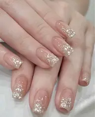 【オープン記念キャンペーン】 ラメグラデーション  ナチュラルで指先が綺麗に見えるデザイン✨（オフなし)