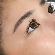 ラッシュリフト✨️新規の方のみ利用可能✨️2stepトリートメント込!