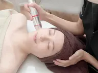 【人気No.①】歴15年のプロ🔥小顔機器＋7D小顔コルギ＋頭蓋骨🔥セット‼️人生かわる！