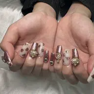 人気No.2❤️ご新規様ジェルオフ無料、持ち込みデザインアートやり放題、パーツつけ放題💝💝