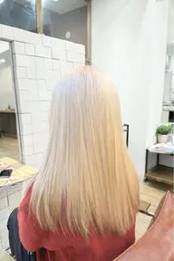 カット+ブリーチカラー