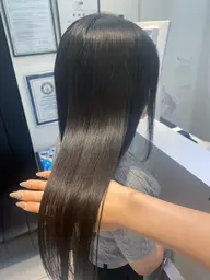 カット+縮毛矯正＋トリートメント　施術時間180分