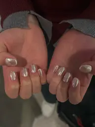 【✨ミラーネイル】つやつや輝く人気のミラーネイル✨シンプルだけど存在感のあるデザインです💅